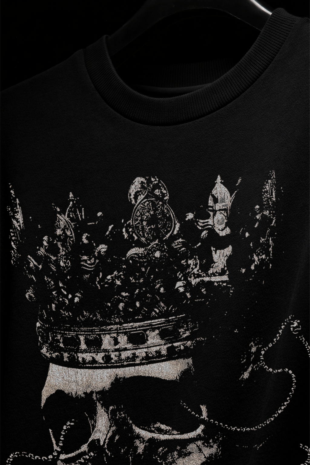 SKULL : LIVE LIKE A KING UNISEX OVERSIZED T-SHIRT