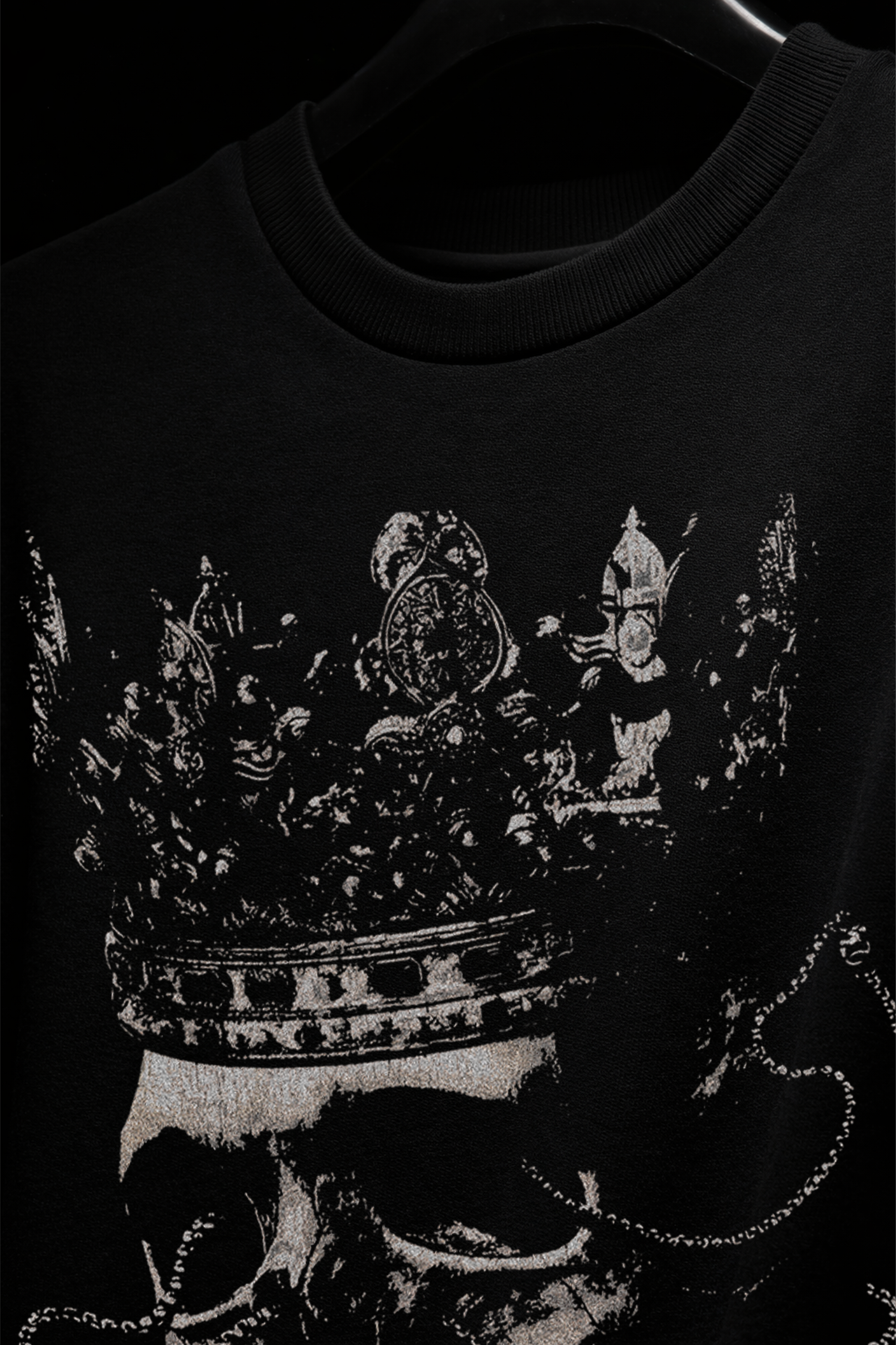 SKULL : LIVE LIKE A KING UNISEX OVERSIZED T-SHIRT