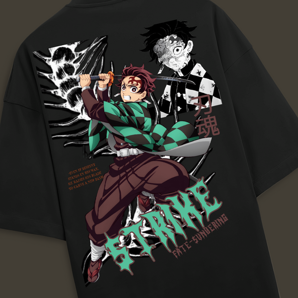 DEMON SLAYER : STRIKE OVERSIZED T-SHIRT