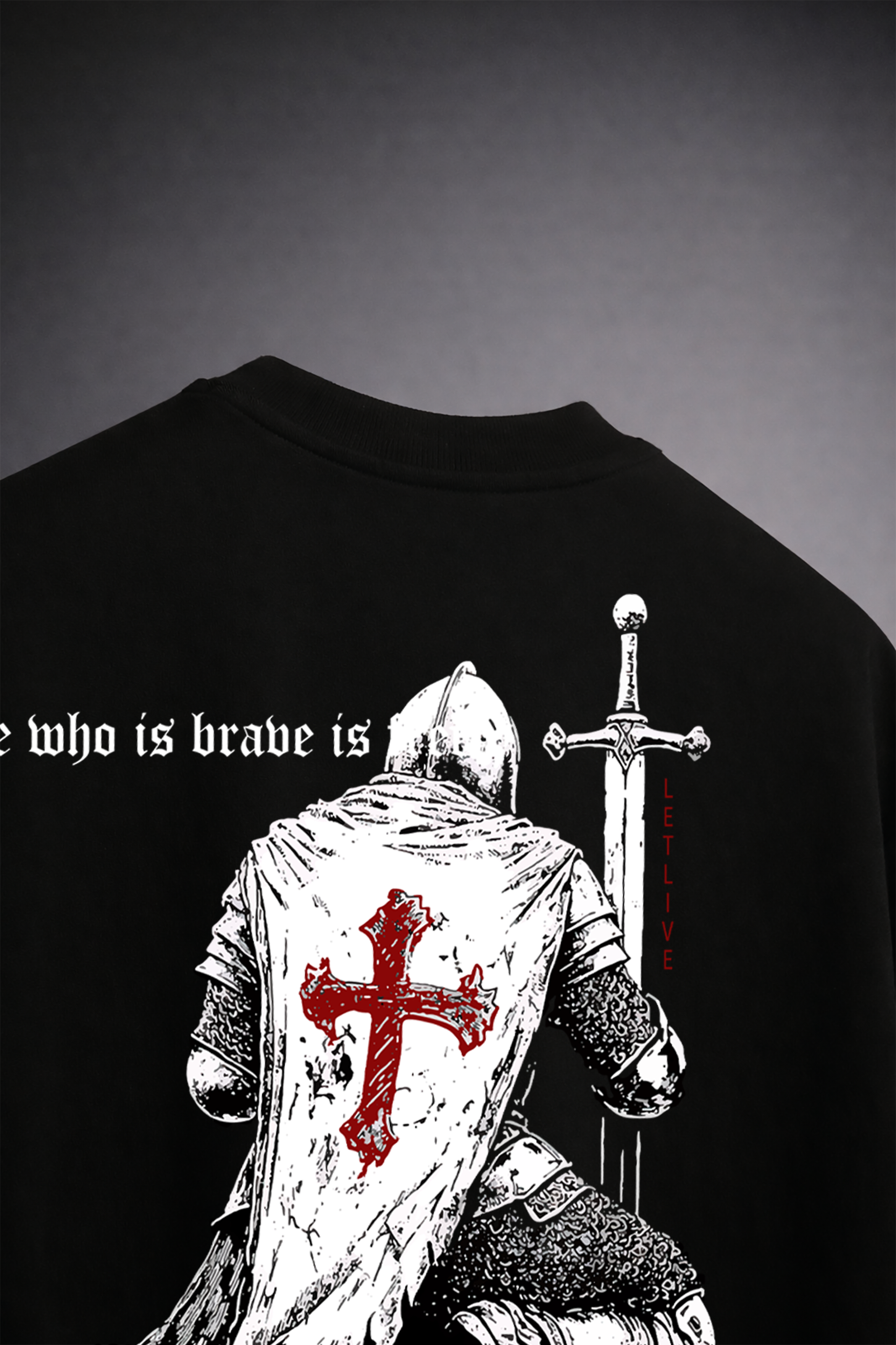 BRAVE : KNIGHT TEMPLAR UNISEX OVERSIZED T-SHIRT