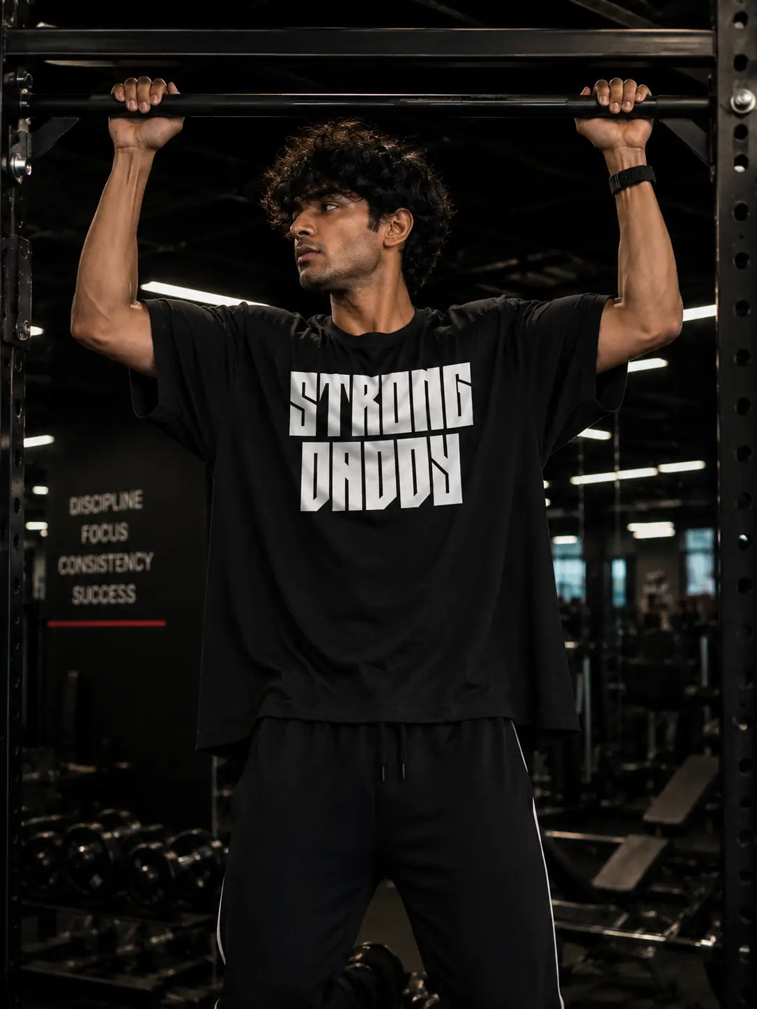 STRONG DADDY OVERSIZED T-shirt