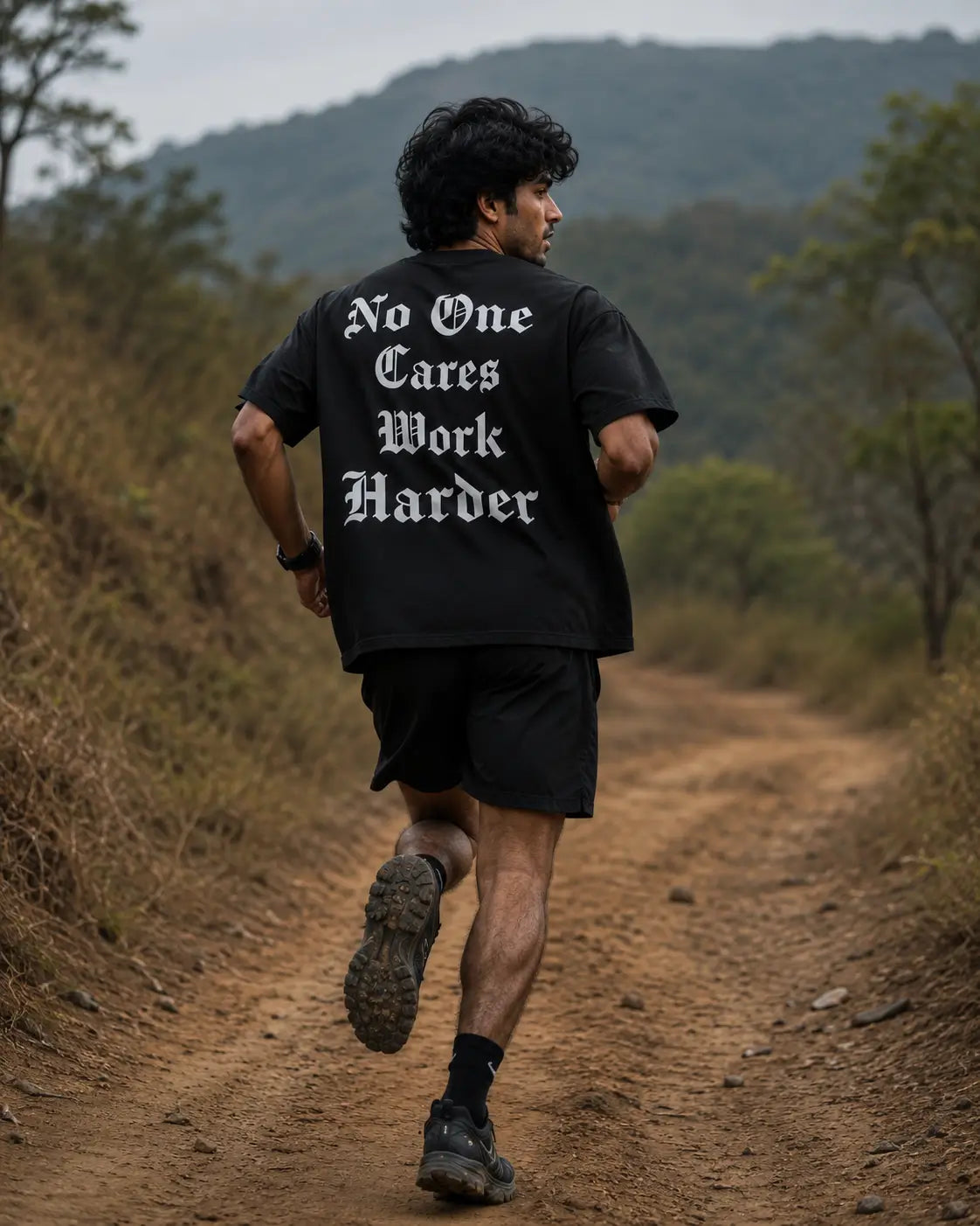 WORK HARDER OVERSIZED T-shirt